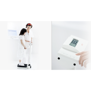 Seca 704 - Wireless Column Scales with BMI function