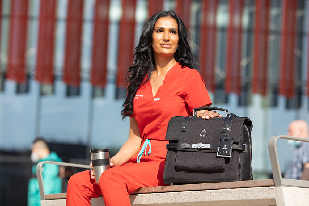 The Virginia Medical Bag In Black